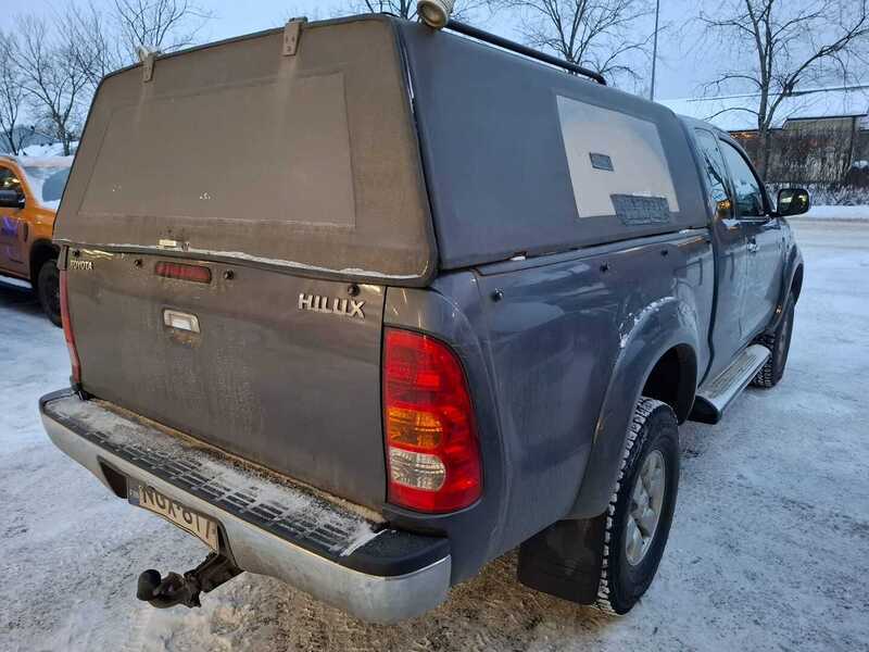 Toyota Hilux vaihtoauto