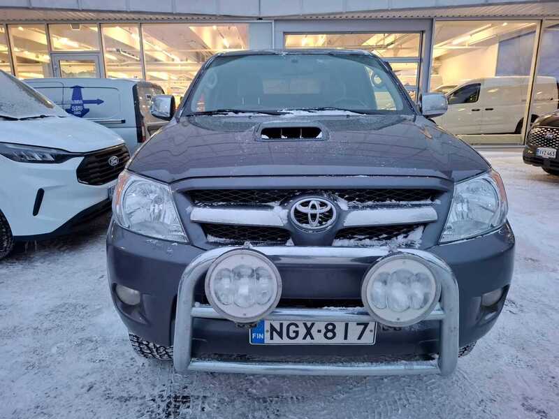 Toyota Hilux vaihtoauto