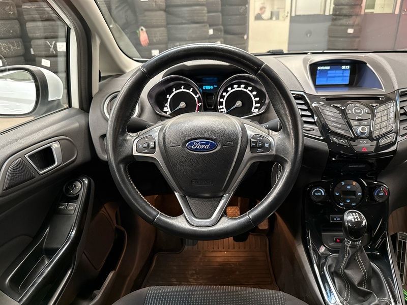 Ford Fiesta vaihtoauto
