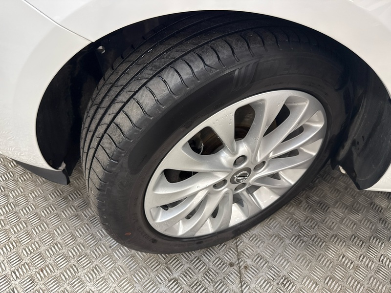 Opel Corsa vaihtoauto