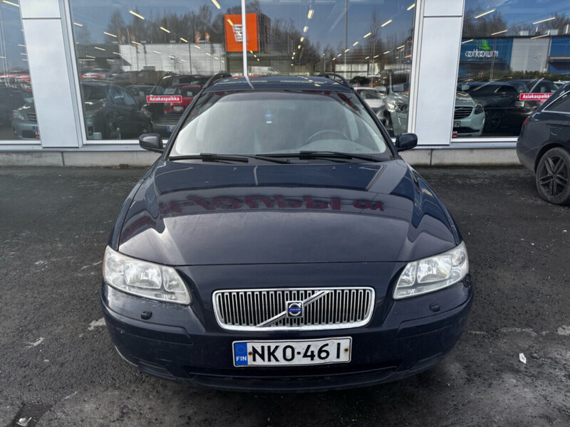 Volvo V70 vaihtoauto