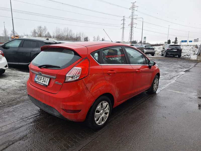 Ford Fiesta vaihtoauto