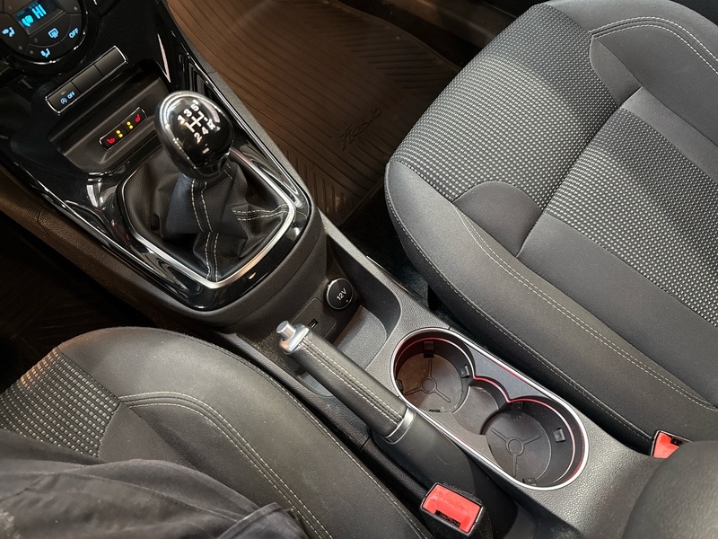 Ford Fiesta vaihtoauto