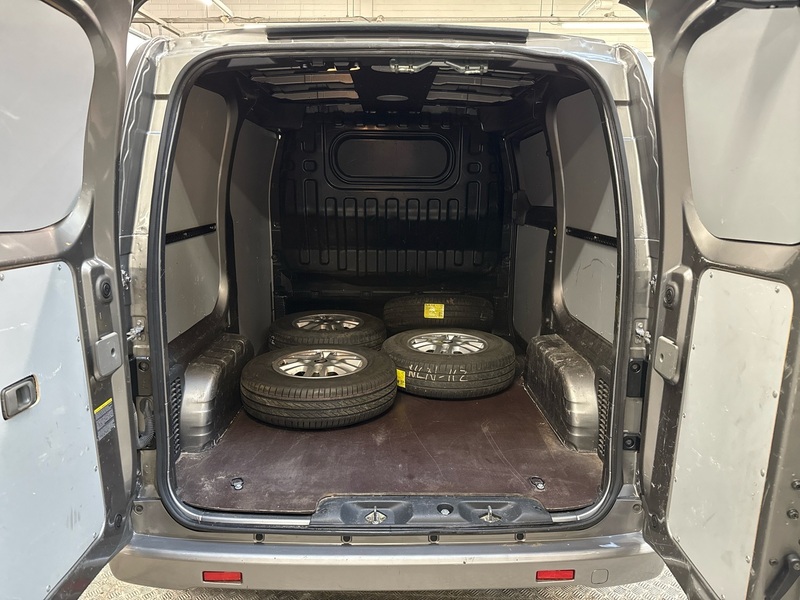 Nissan NV200 vaihtoauto