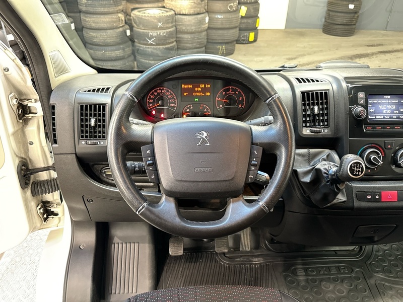 Peugeot Boxer vaihtoauto
