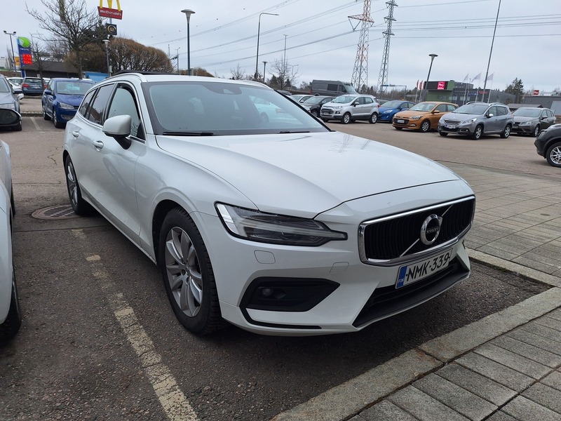 Volvo V60 vaihtoauto