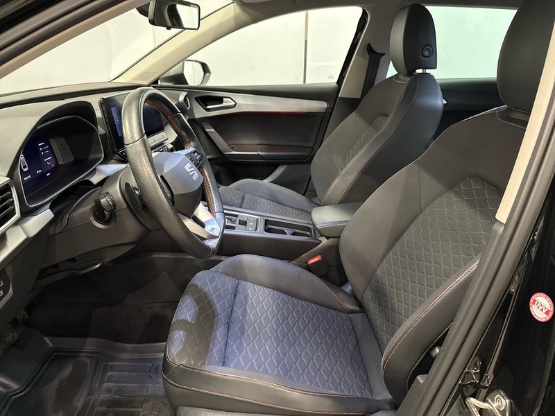 SEAT Leon Sportstourer vaihtoauto