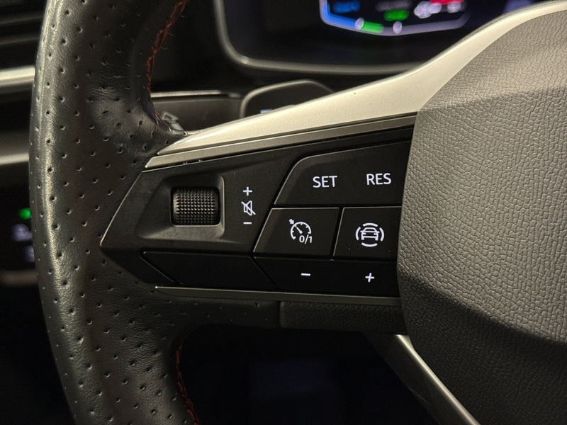 SEAT Leon Sportstourer vaihtoauto
