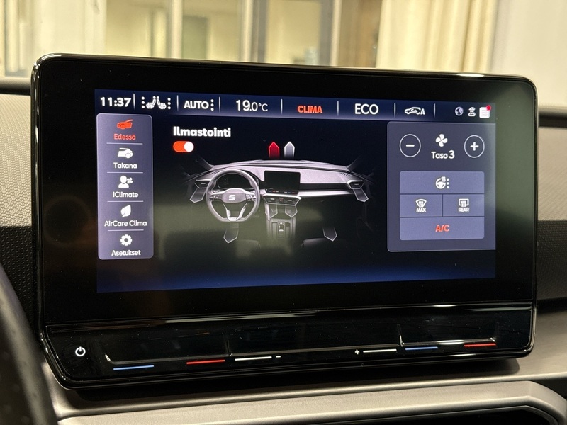 SEAT Leon Sportstourer vaihtoauto