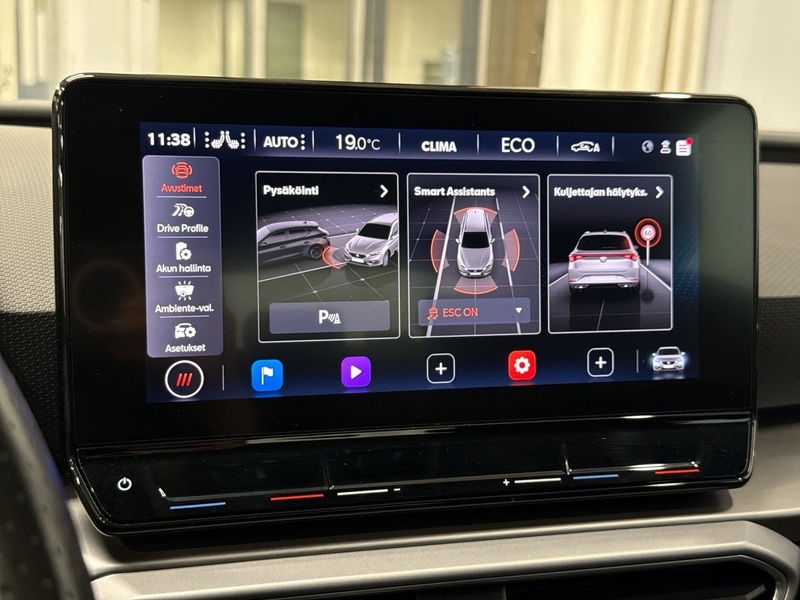 SEAT Leon Sportstourer vaihtoauto