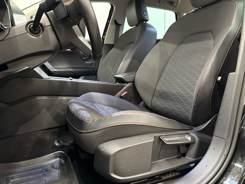 SEAT Leon Sportstourer vaihtoauto
