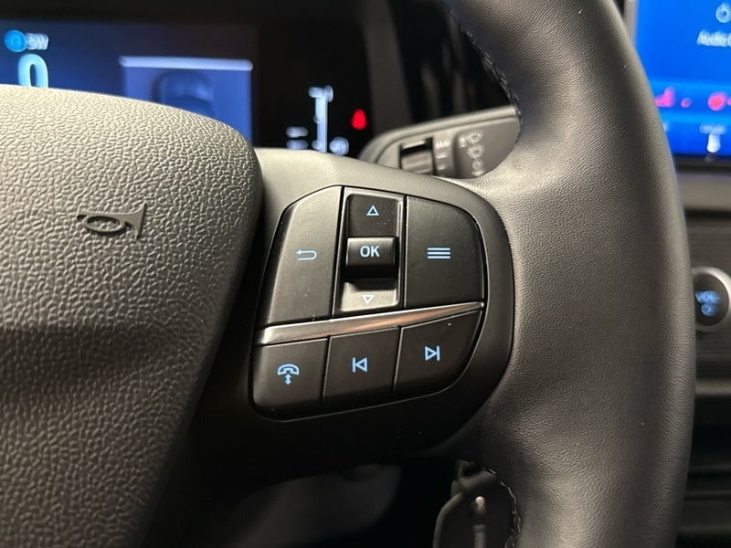 Ford Transit Courier vaihtoauto