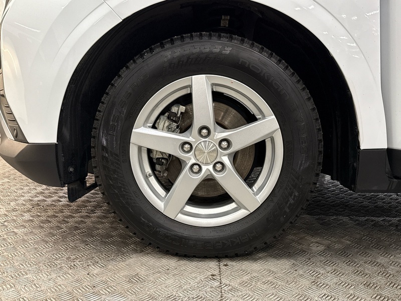 Ford Transit Courier vaihtoauto