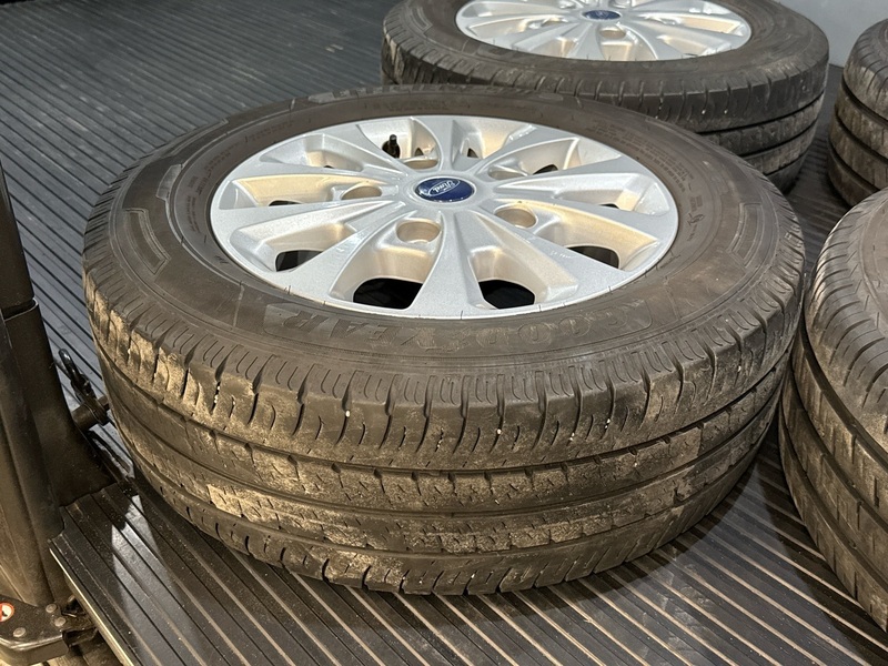 Ford Transit Custom vaihtoauto