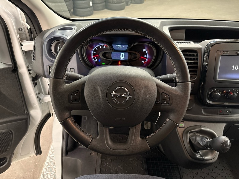 Opel Vivaro vaihtoauto