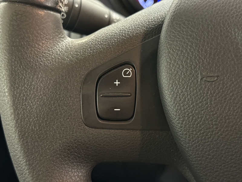 Opel Vivaro vaihtoauto