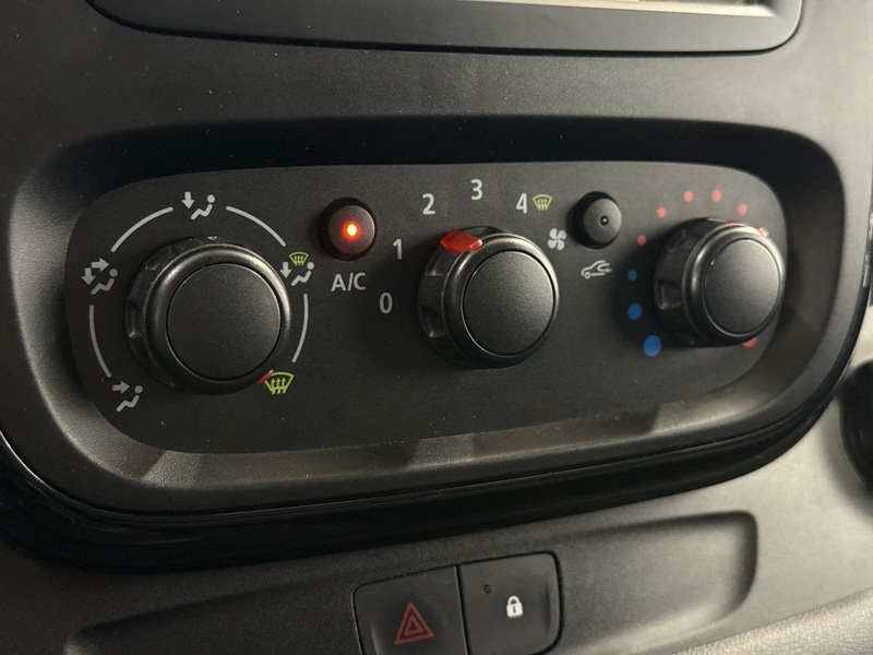 Opel Vivaro vaihtoauto