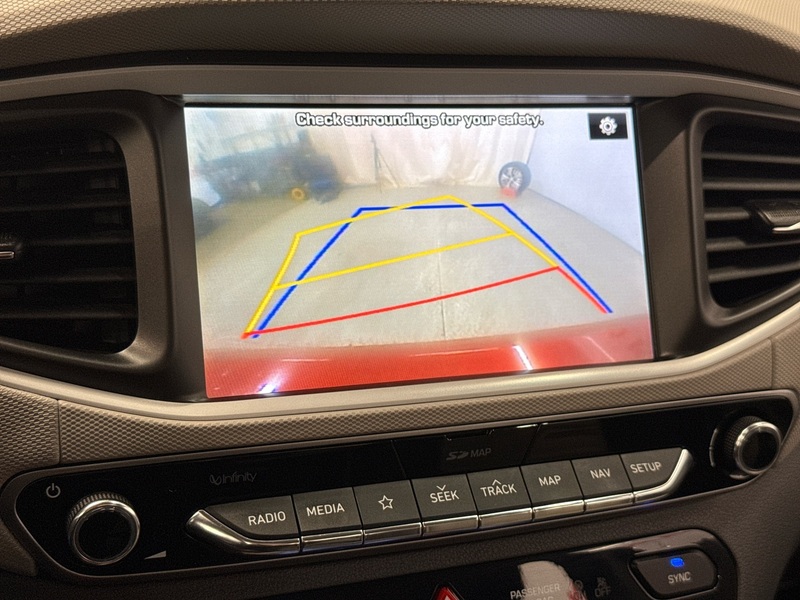 Hyundai IONIQ plug-in vaihtoauto