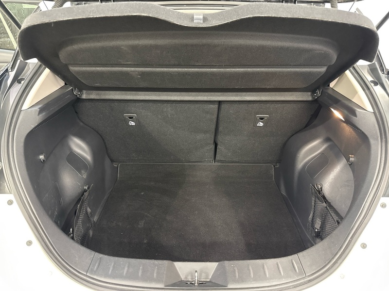 Nissan Leaf vaihtoauto