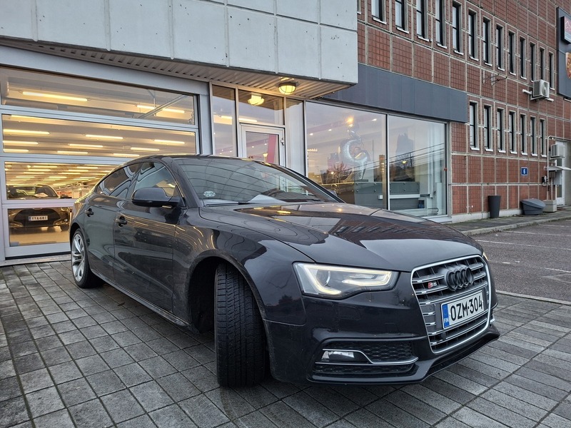 Audi S5 vaihtoauto