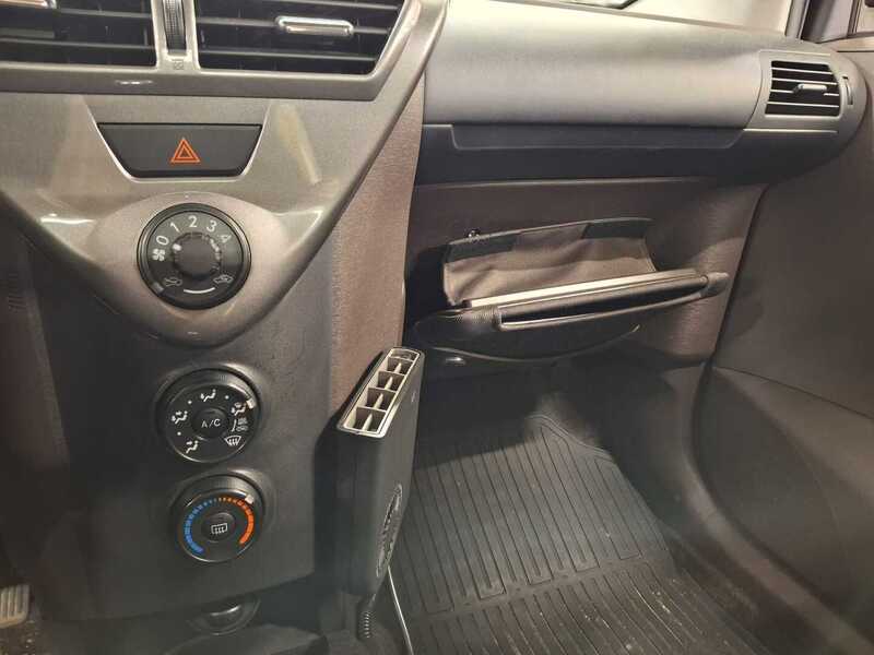 Toyota iQ vaihtoauto