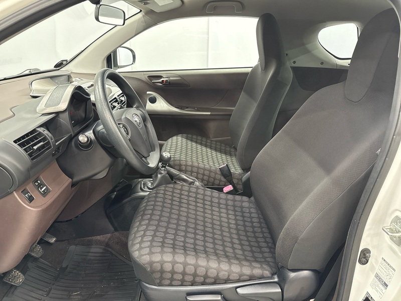 Toyota iQ vaihtoauto