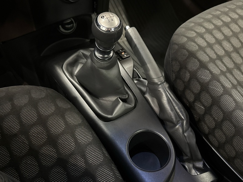 Toyota iQ vaihtoauto