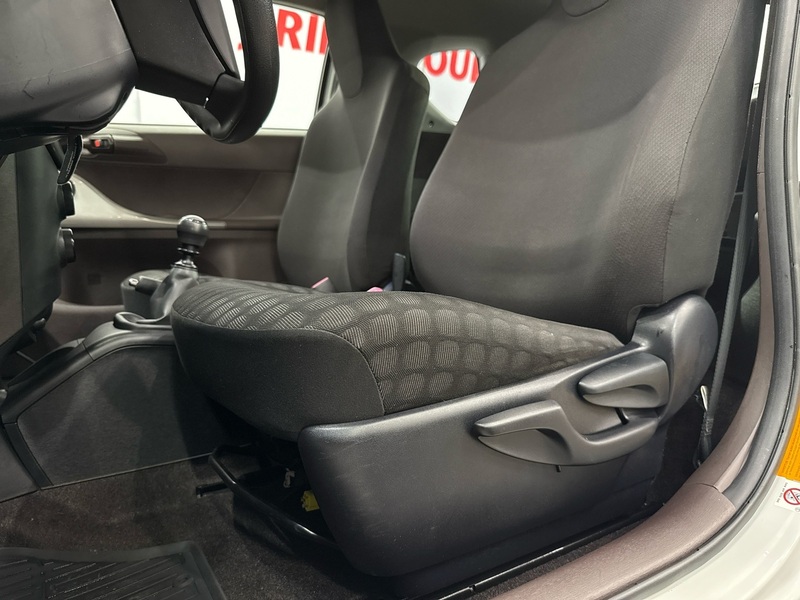 Toyota iQ vaihtoauto