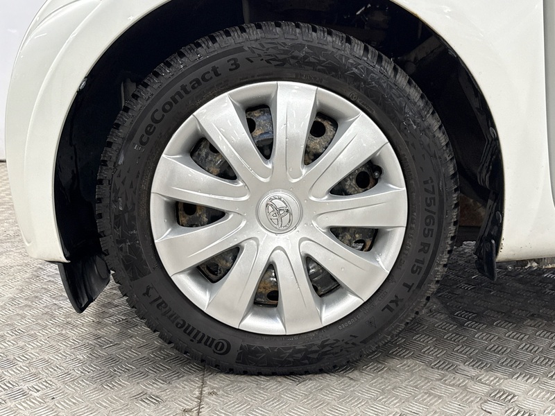 Toyota iQ vaihtoauto