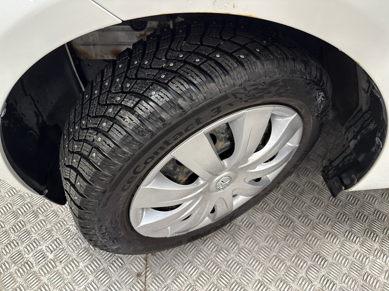 Toyota iQ vaihtoauto