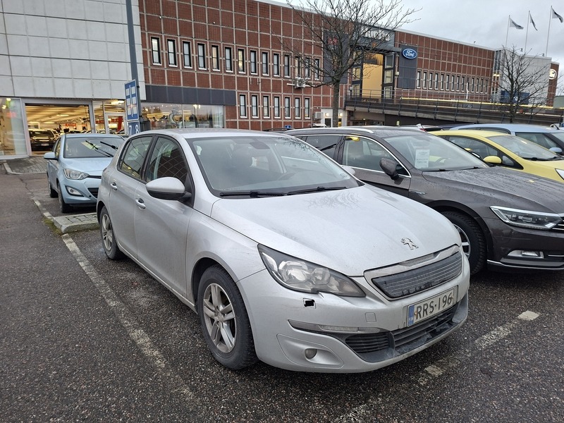Peugeot 308 vaihtoauto