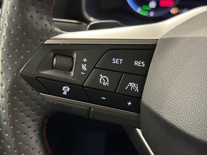 SEAT Leon Sportstourer vaihtoauto