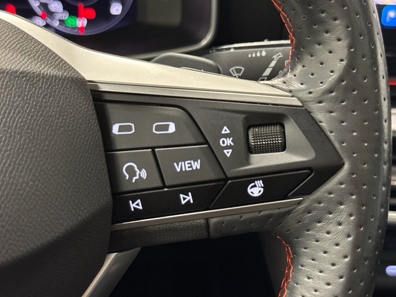 SEAT Leon Sportstourer vaihtoauto