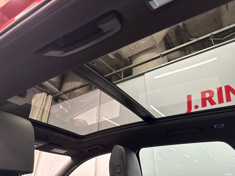 SEAT Leon Sportstourer vaihtoauto