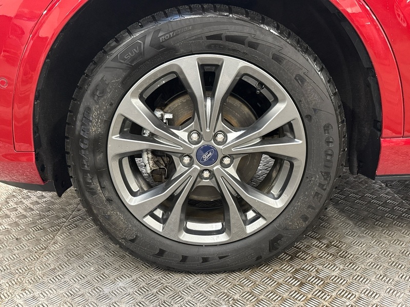 Ford Kuga vaihtoauto