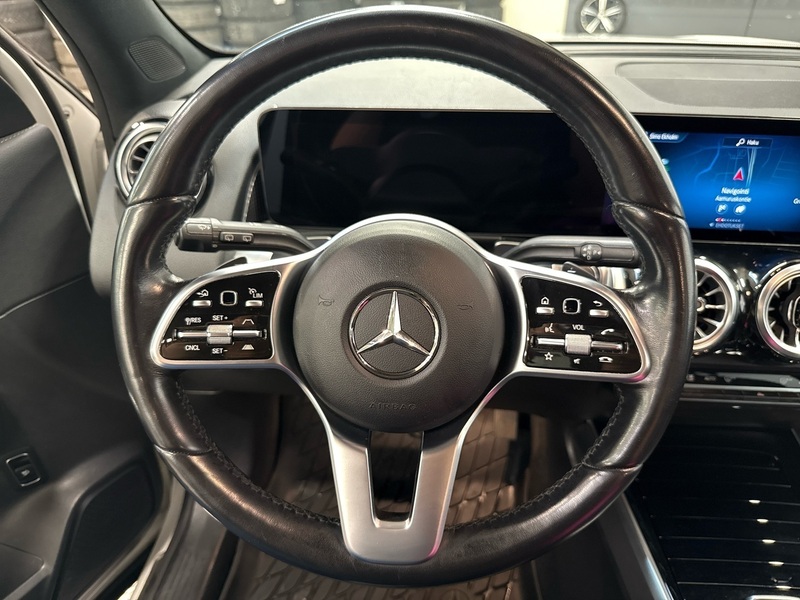 Mercedes-Benz EQB vaihtoauto