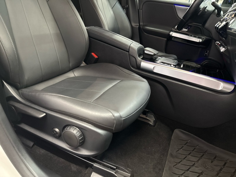 Mercedes-Benz EQB vaihtoauto