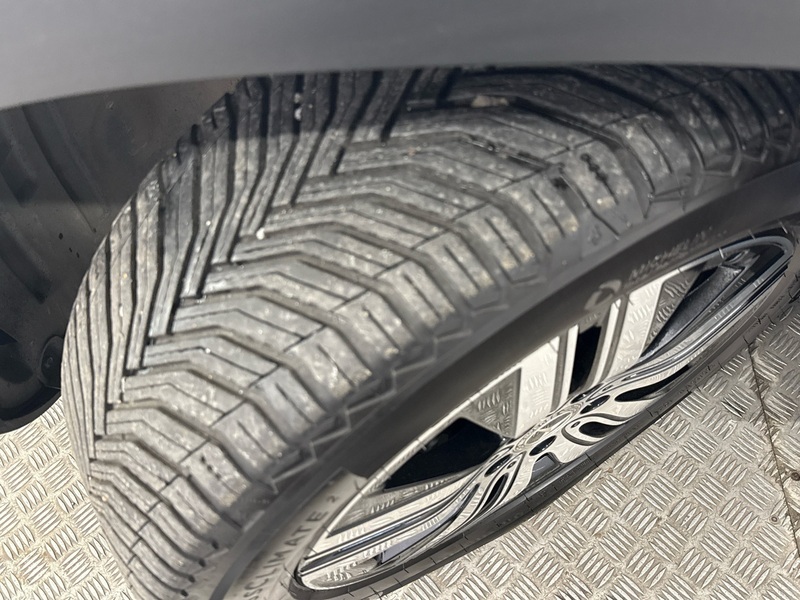 Mercedes-Benz EQB vaihtoauto