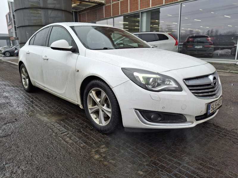 Opel Insignia vaihtoauto