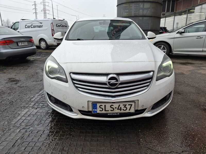 Opel Insignia vaihtoauto
