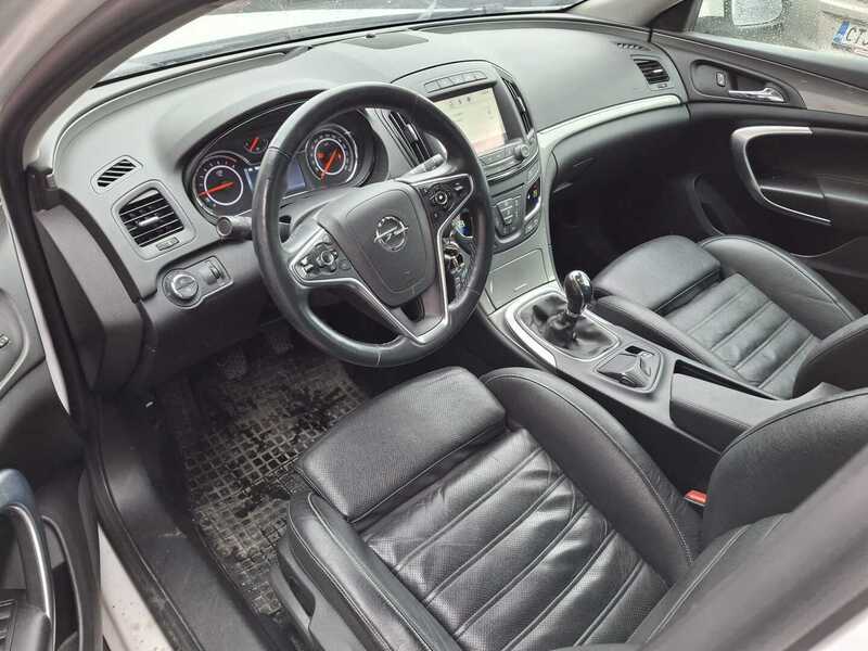 Opel Insignia vaihtoauto