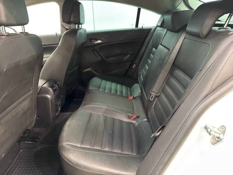 Opel Insignia vaihtoauto