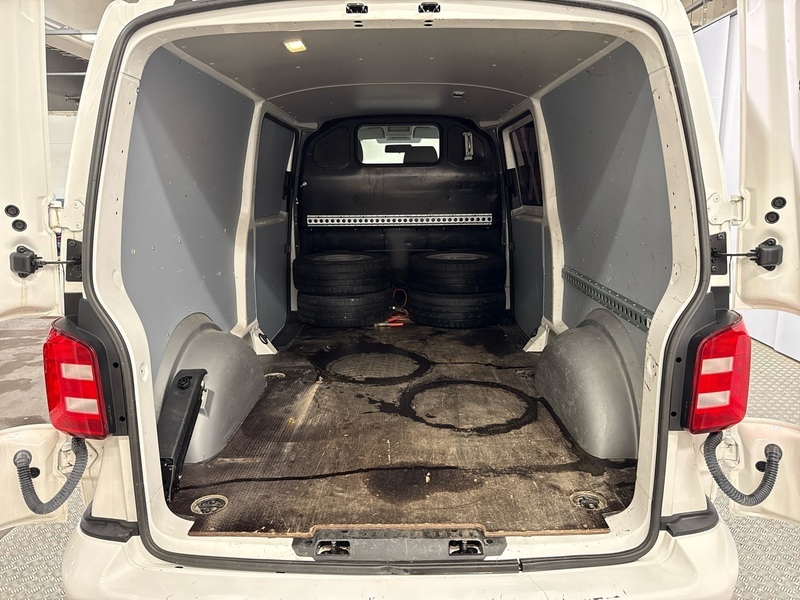 Volkswagen Transporter vaihtoauto