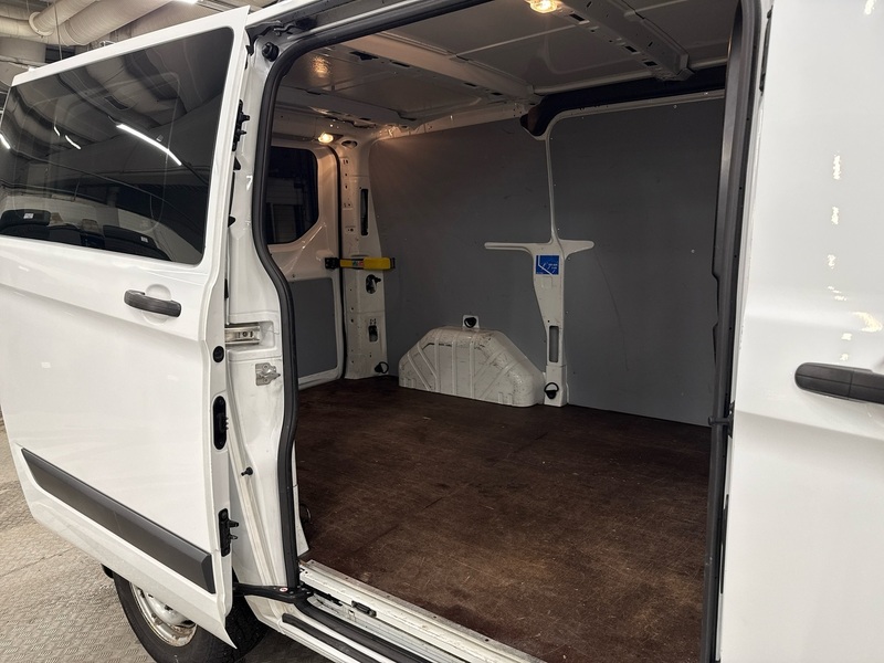 Ford Transit Custom vaihtoauto