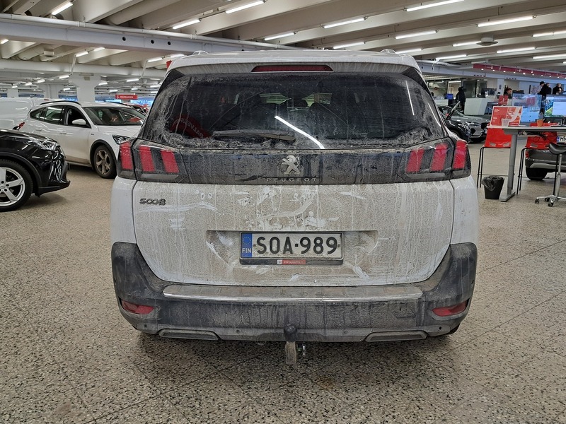 Peugeot 5008 vaihtoauto