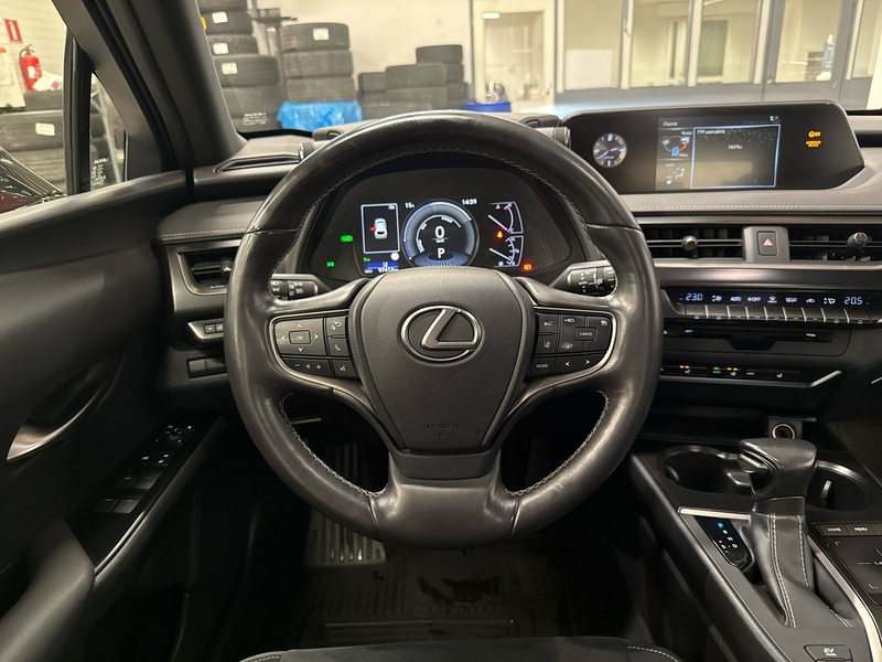 Lexus UX vaihtoauto