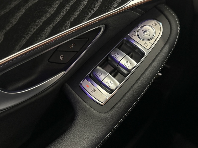 Mercedes-Benz EQC vaihtoauto