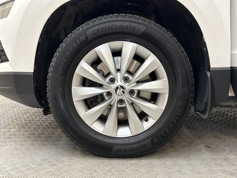 Skoda Karoq vaihtoauto