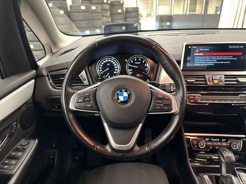 BMW 225 vaihtoauto
