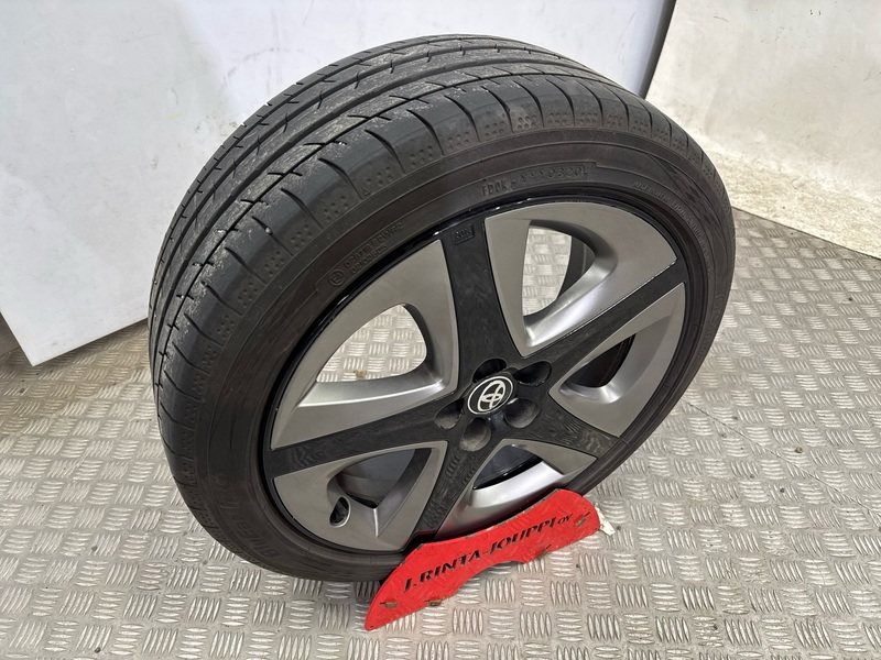 Toyota Prius vaihtoauto